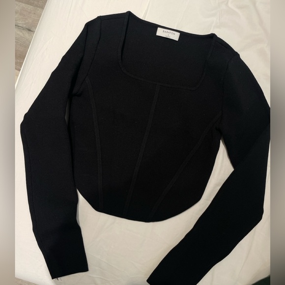 Babaton
Sculpt Knit Bustier Longsleeve - Picture 2 of 3
